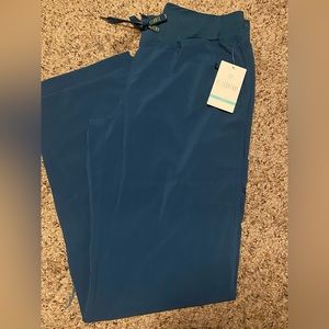 Women’s Scrub Pants - Med Couture - Still new